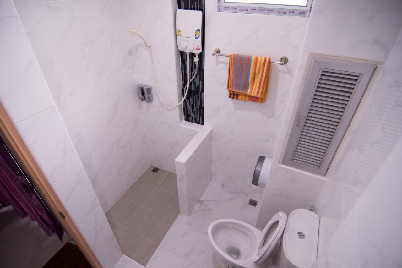 Tn Thanyawit Nakhon Ratchasima Exterior photo